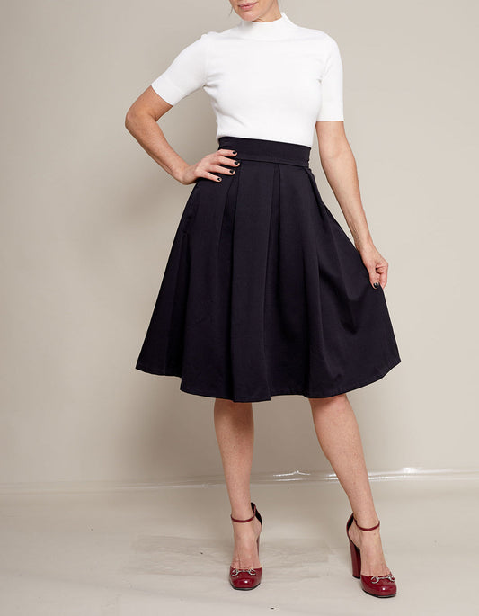 Meet the new Stephanie Skirt !