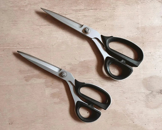 The Scissors I Trust: 4 Pairs I Cannot Live Without - Just Patterns notions, scissors, sewing, tools